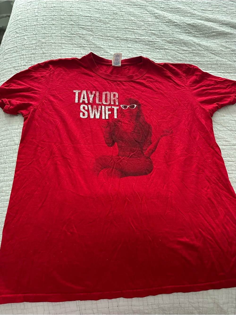 Gildan Red Taylor Swift Graphic Tee